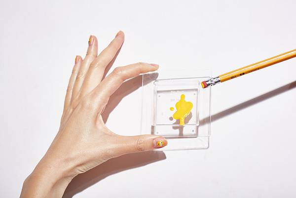 超拉風(fēng) 指尖上行走的emoji表情包