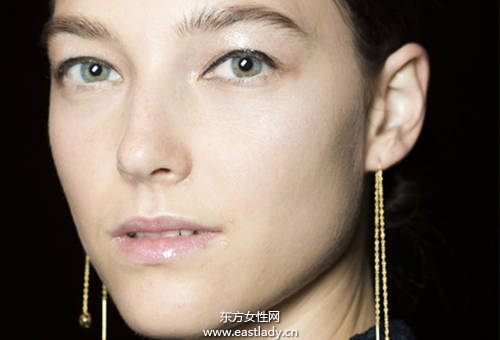 眉型竟可以改變臉型 簡單眉型設(shè)計畫出小臉效果