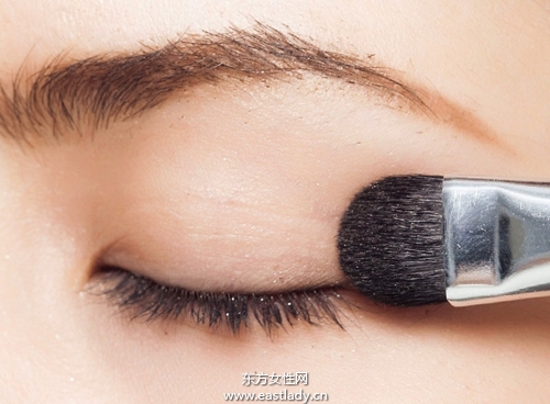 貓眼妝的畫法打造迷人妖艷眼妝