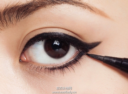 貓眼妝的畫法打造迷人妖艷眼妝