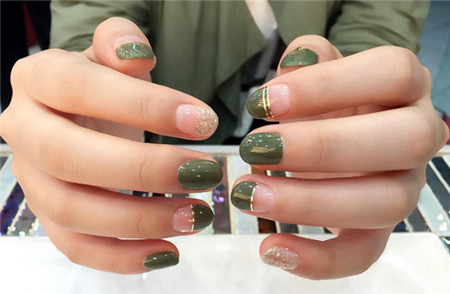 今秋最夯的美甲設(shè)計方案 每一款都很很棒的喲