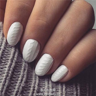 指甲+搭配毛衣 今冬最夯的 針織毛衣 指彩