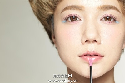 透明感春季決勝關(guān)鍵 3大彩妝變身 性感可愛 萬人迷