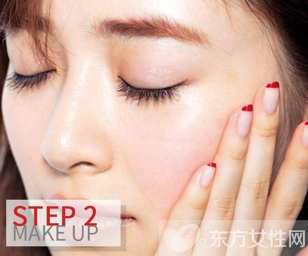 三招不同腮紅畫法 好心情從氣色開始