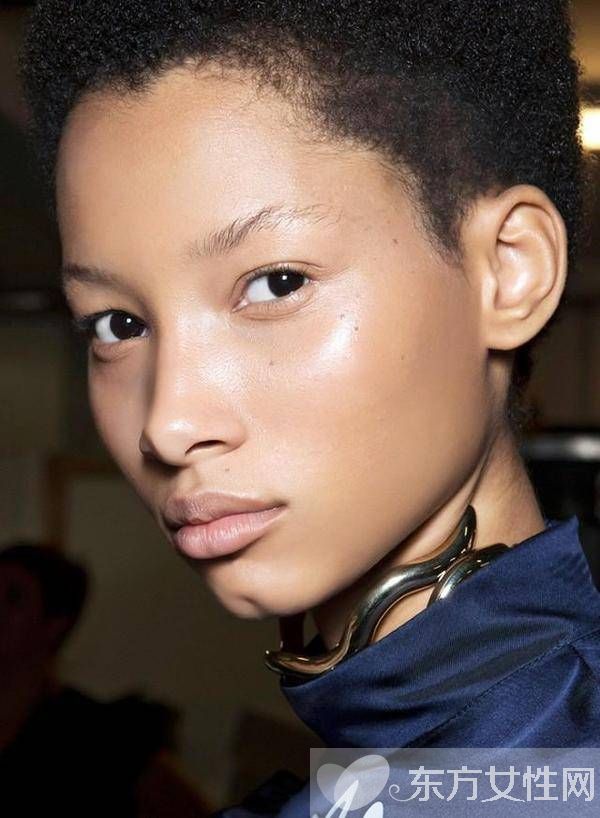 2016秋季彩妝趨勢預(yù)告 跟著這樣畫準(zhǔn)沒錯