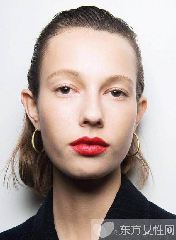 2016秋季彩妝趨勢預(yù)告 跟著這樣畫準(zhǔn)沒錯