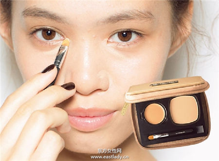 掌握化妝5要點輕松打造出濕潤感妝容