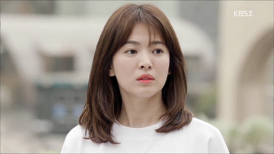 韓劇《太陽的后裔》熱播 解密宋慧喬隱形妝容