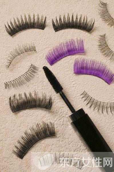 貼假睫毛的技巧 教你如何畫出大眼芭比