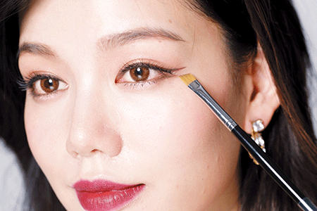 +1化妝術(shù)變身潮女 擺脫無聊普妹style