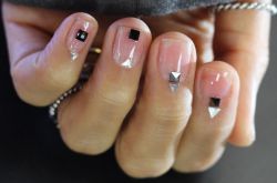 2016最I(lǐng)N時(shí)尚美甲造型 這樣做才是真的時(shí)髦