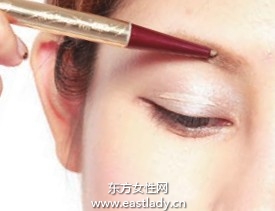 畫眉妝的基本化妝技巧