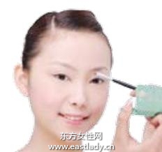 學(xué)畫泰勒眉席卷復(fù)古風(fēng)