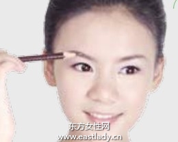 日式眉毛的畫法 精致時(shí)尚且不失優(yōu)雅