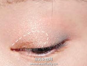 持久防水海灘妝讓人感覺到濃濃夏意