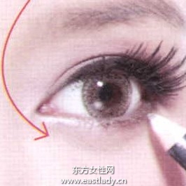 五個(gè)簡(jiǎn)單快速化妝小秘訣