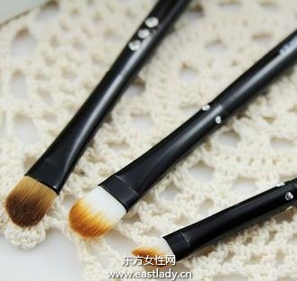 眼影刷的選購法則和注意事項
