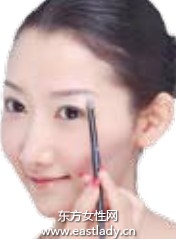 短時(shí)間補(bǔ)妝讓你美麗依舊