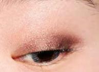 單眼皮MM深邃酒紅微醺妝眼妝畫法