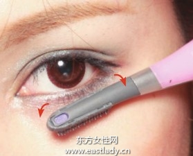 使用睫毛夾打造持久卷翹美睫