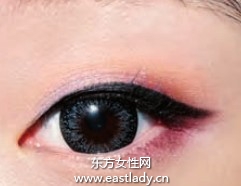 冬季眼影配色讓寒冷冬季增加一絲暖意