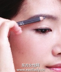畫眉毛之畫出柔和氣質美人眉