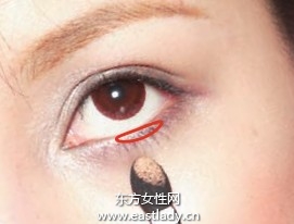 眼影基本畫法提升面部立體感