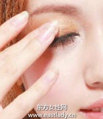 半包圍式妝容畫法成就少女純真浪漫