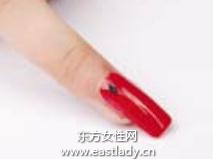 美甲教程之打造紅色誘惑彩繪美甲