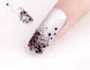 美甲教程之打造耀目銀色亮片美甲