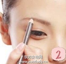 問題眉部修眉術(shù)提升妝容完美度