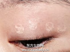 冬季眼影配色讓寒冷冬季增加一絲暖意