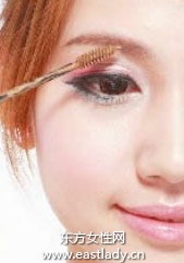 夢幻色彩妝容化妝步驟 用童話色彩變身吧