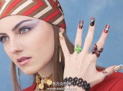 剛涂的指甲油怎么干得更快