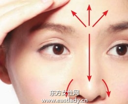 粉底液塑造質(zhì)感輕薄無暇底妝