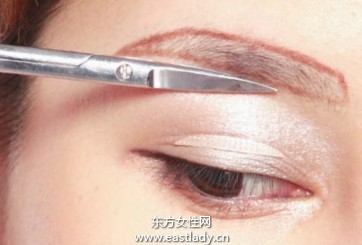 基礎修剪眉毛技巧