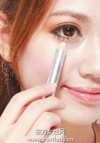 半包圍式妝容畫法成就少女純真浪漫