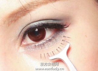 內(nèi)雙眼皮粘貼假睫毛小眼變大眼