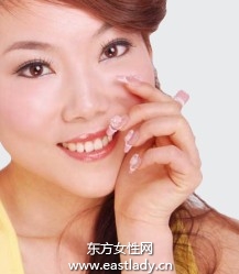 美甲教程之打造甜蜜滋味約會(huì)美甲