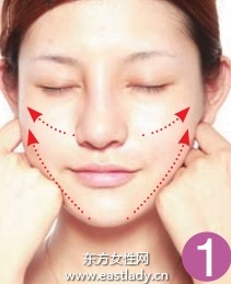 妝前補(bǔ)水保濕 彩妝持久服帖