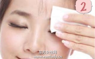 正確卸眼影只需三步驟