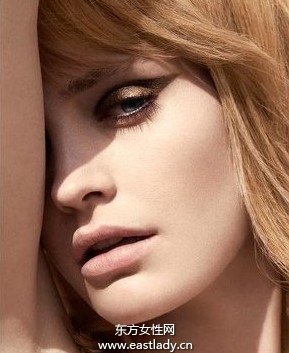 唇部卸妝的正確方法