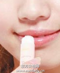 半包圍式妝容畫法成就少女純真浪漫