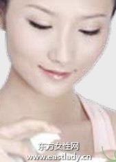 簡(jiǎn)單六步輕松卸掉睫毛膏