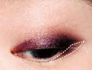 單眼皮MM深邃酒紅微醺妝眼妝畫法