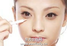 化妝教程之黑眼圈持久遮蓋獲得完美妝效