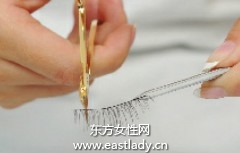 假睫毛怎么貼才好看