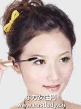 浪漫田園眼妝具體畫法