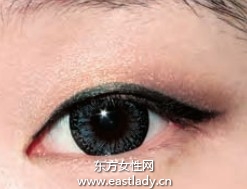 上揚眼線畫法立馬打造神采奕奕電眼