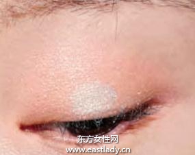 持久防水海灘妝讓人感覺到濃濃夏意